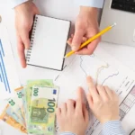 Cómo Deducir Gastos como Autónomo o Sociedad en 2025