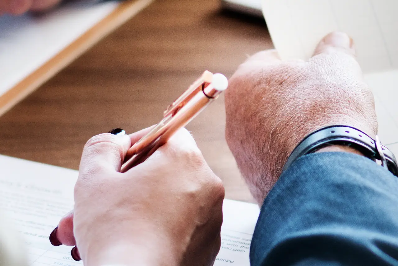 Cómo hacer un cambio de administrador en una sociedad